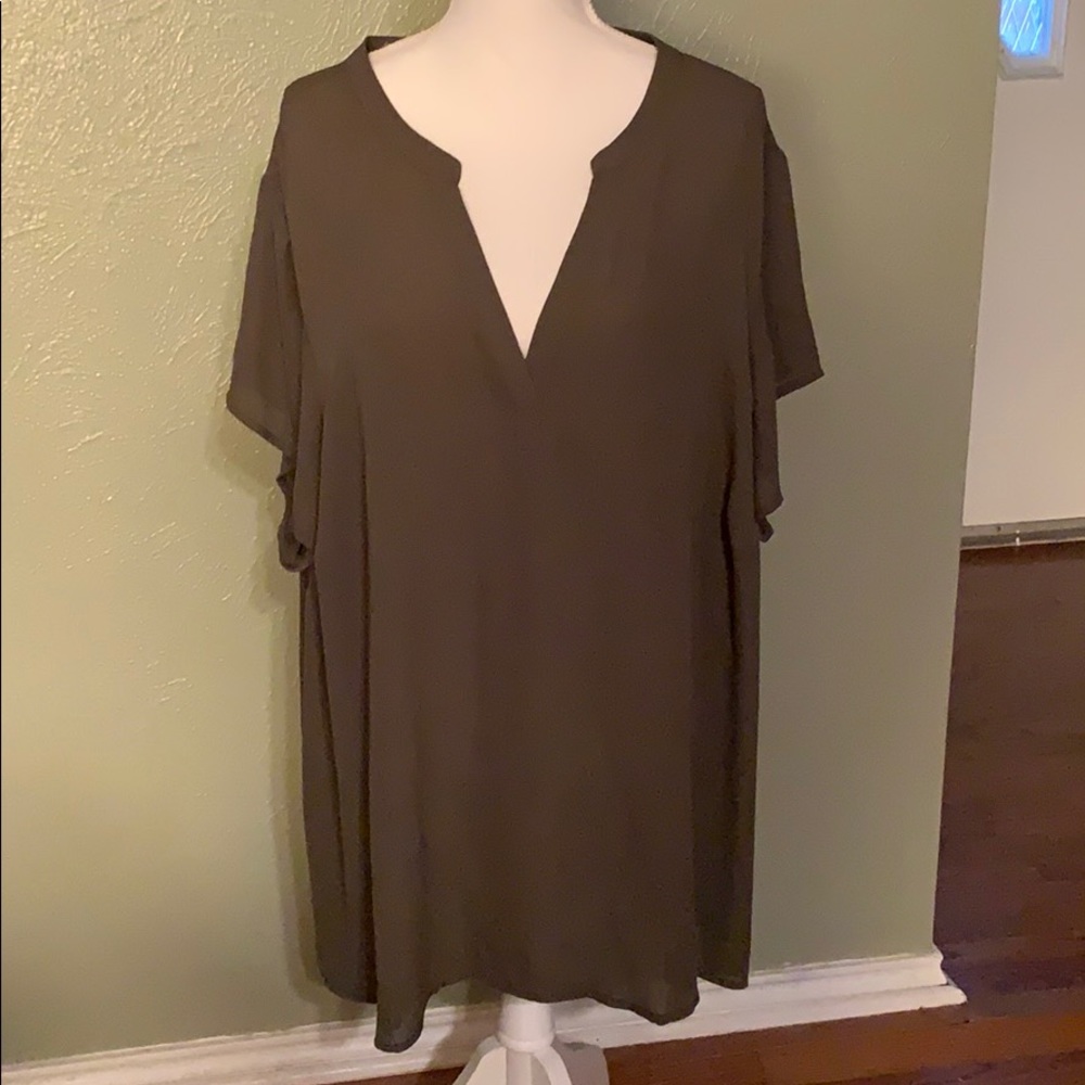 💖💖💖💖Torrid Moss Green Blouse💖💖💖💖
